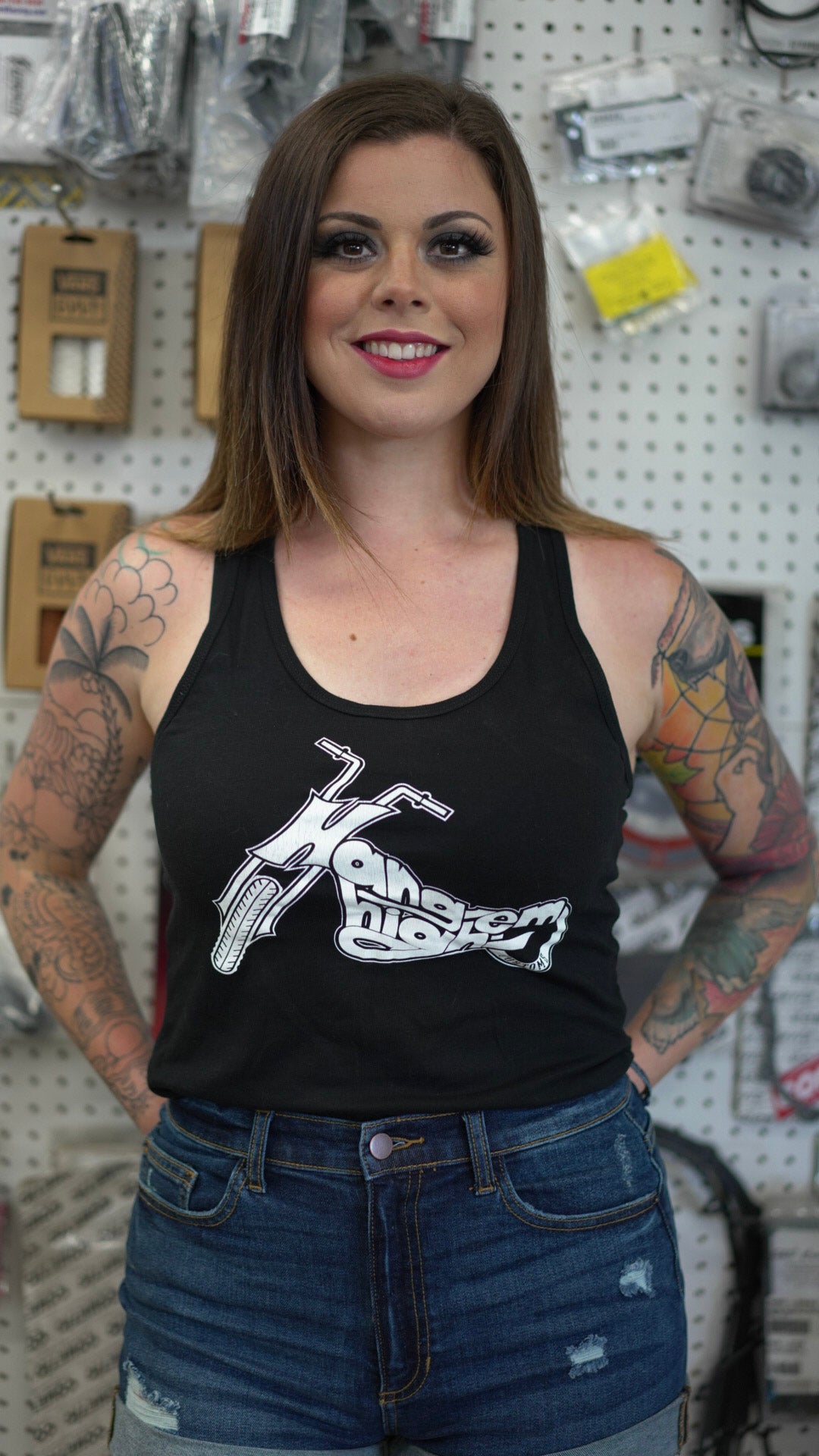 Hang Em High Customs: Ladies Razorback Shirt